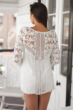 Load image into Gallery viewer, Crochet Daisy Top (White)