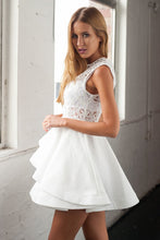 Load image into Gallery viewer, Wilde Willow Dress (White)