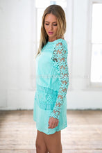 Load image into Gallery viewer, Crochet Daisy Dress (Mint)
